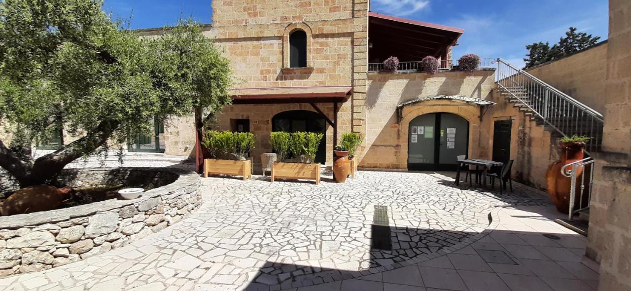 Masseria San Nicola B&B Torre Santa Susanna Exterior foto